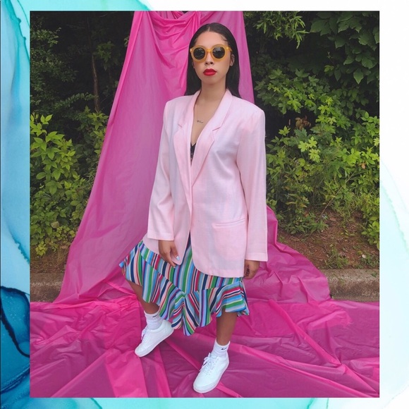 SOLD 🎀 OVERSIZED BF BLAZER! - Picture 2 of 3